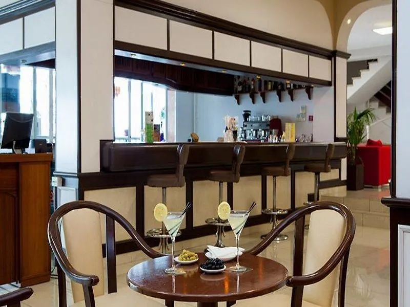 פוארטו דה סנטיאגו Aparthotel Los Dragos Del Sur ספרד